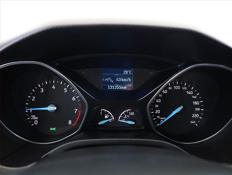 Ford Focus (2015) 1.6 i, Serv.kniha - fotka 9 z 14