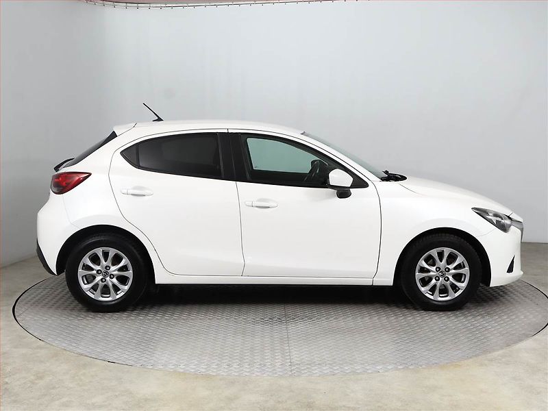 Mazda 2 (2015) 1.5 16V, Tempomat - fotka 6 z 15