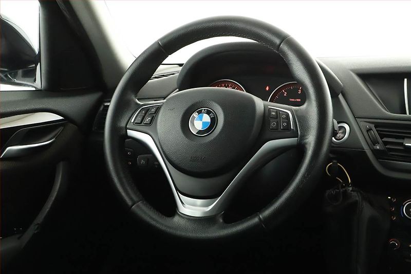 Nissan Juke (2012) 1.6 i, Navi, Tempomat - fotka 11 z 14