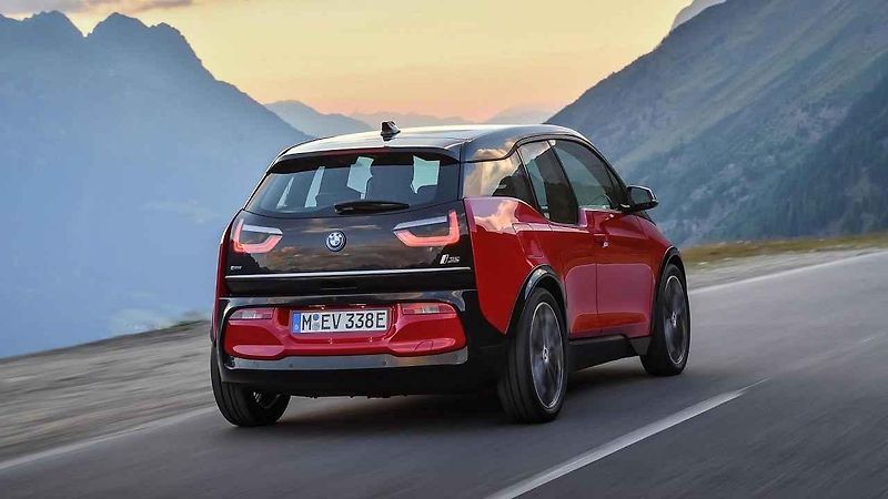 BMW i3 pro záchranné služby České republiky.