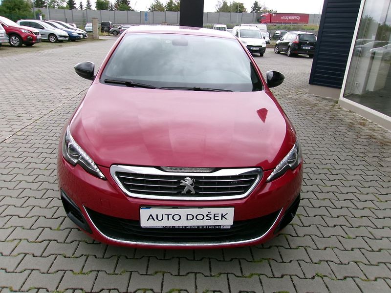Peugeot 308 GT - fotka 2 z 22