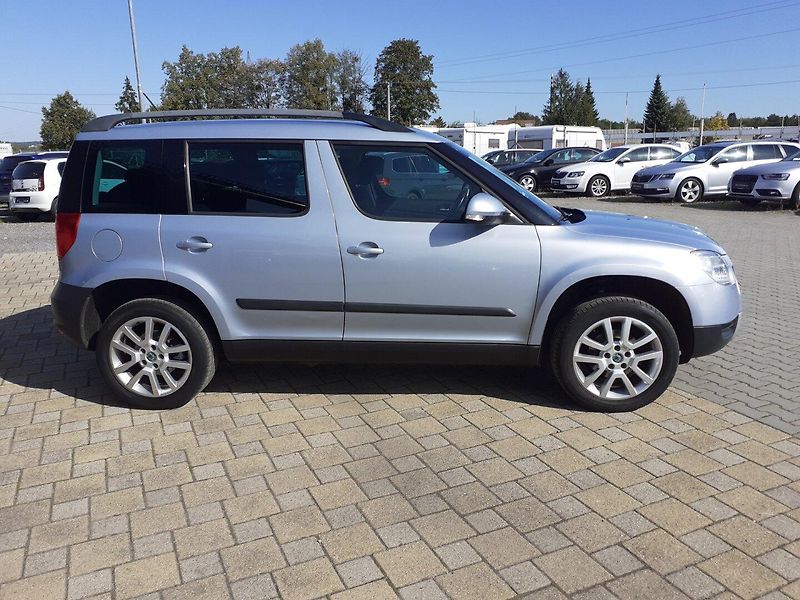 Škoda Yeti (2011) 1.4 TSI AMBIENTE - fotka 3 z 33