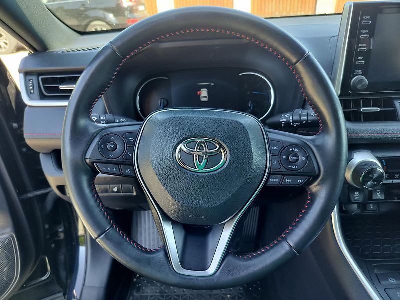 Toyota RAV4 2.5 4x4, plug in hybrid - fotka 14 z 29