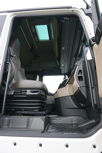 MAN TGX (2023) 18.510 / EURO 6 / GX / ACC / I - fotka 8 z 48