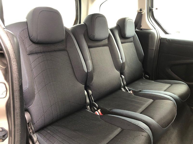 Peugeot Partner Tepee (2009) 1.6 HDi, TAŽNÉ - fotka 13 z 24