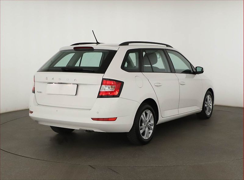 Škoda Fabia (2021) Ambition 1.0 TSI, ČR,1.maj - fotka 5 z 12