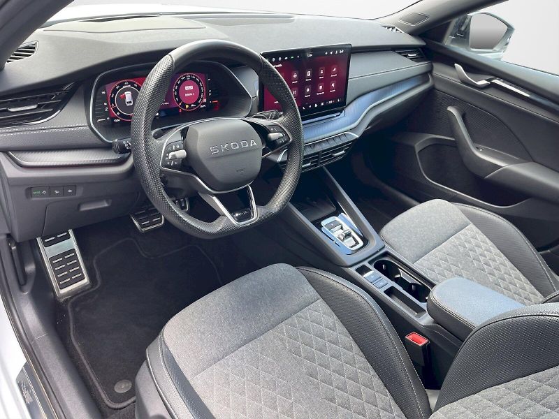 Škoda Octavia (2025) Sportline 2.0 TDI 110 kW DSG - fotka 5 z 35