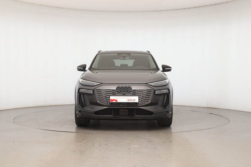 Audi Q6 e-tron perf. S-Line B&O Vzduch HuD Pa - fotka 2 z 13