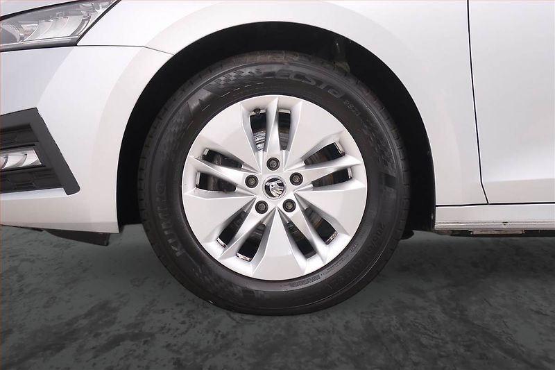 Škoda Octavia (2022) Ambition 2.0 TDI, ČR,1.maj - fotka 14 z 18