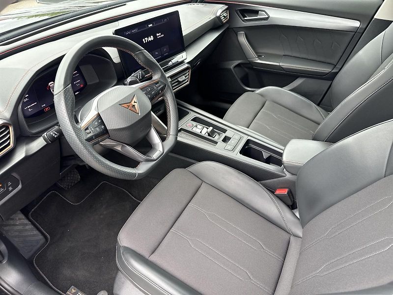 Cupra Formentor (2024) 1.5 TSI DSG - fotka 7 z 33
