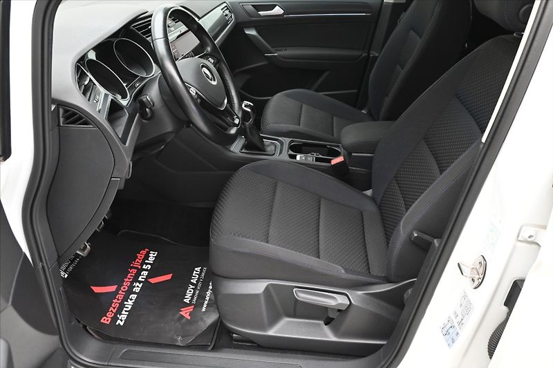 Volkswagen Touran 2,0 TDI 110kWTAŽNÉ LED Záruka - fotka 13 z 31
