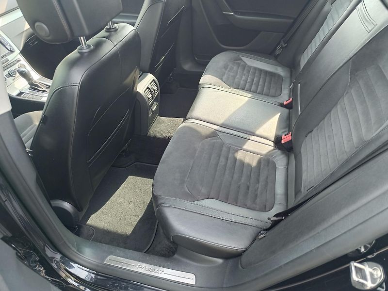 Volkswagen Passat (2013) VW Passat 2.0 TDI 4Motion DSG - fotka 9 z 32