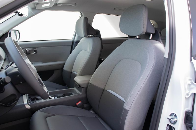 Kia Seltos 1,6 T-GDi GPF 4x2 7DCT EXCLUSI - fotka 13 z 16