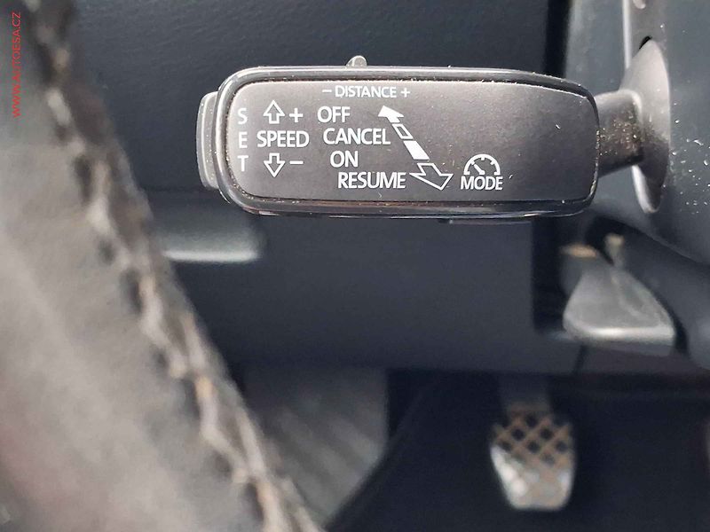 Škoda Superb (2018) 2.0TDi 4x4, Style, xenon - fotka 14 z 18