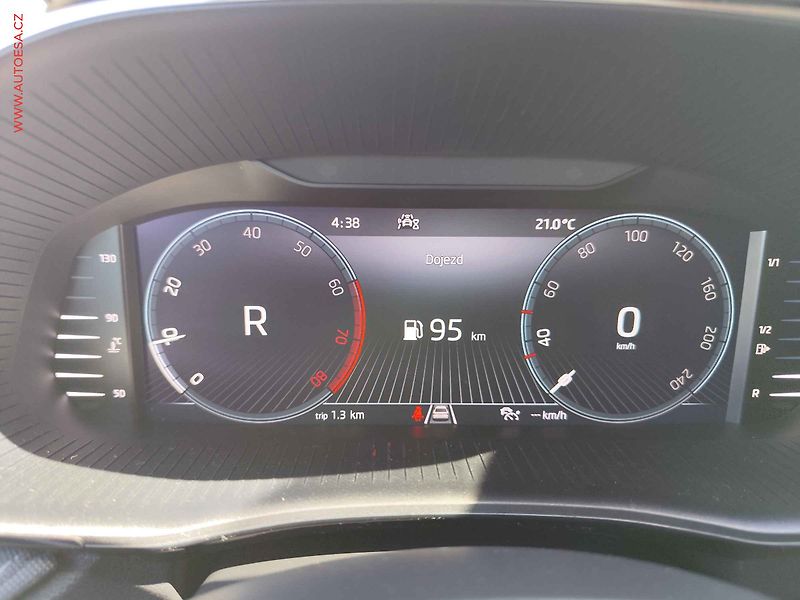 Škoda Fabia (2023) 1.0TSi, 2.maj,ČR, Style, DSG - fotka 18 z 29