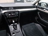 Volkswagen Passat (2016) 2.0 TDI, Automat, Navi - náhled 8