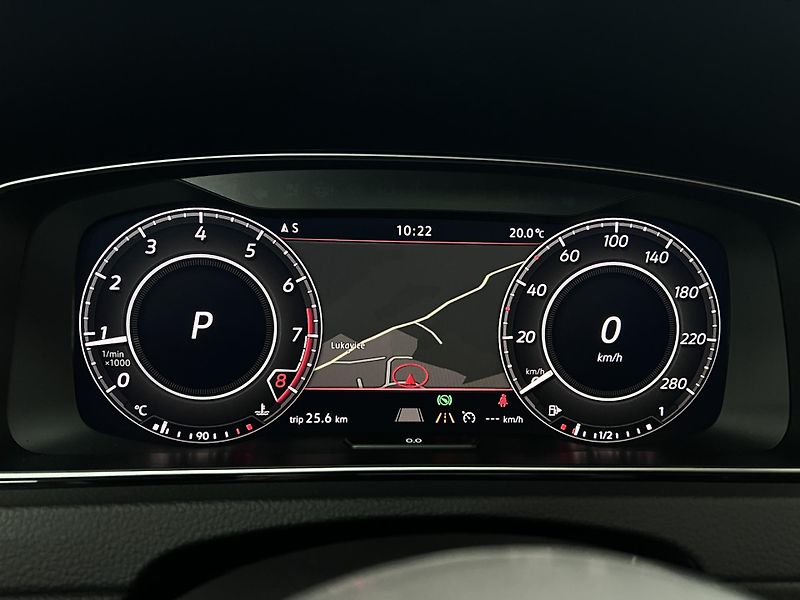 Volkswagen Golf GTI TCR, 2.0 TSI 213 kW - fotka 24 z 46