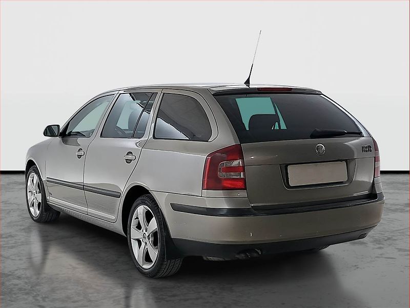 Škoda Octavia (2008) 2.0 TDI, po STK, jezdí výborně - fotka 4 z 17