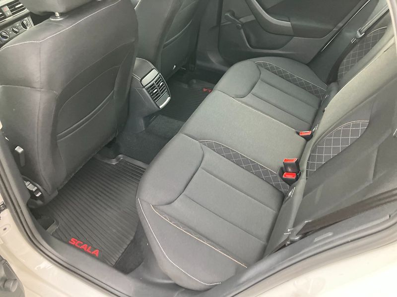 Škoda Scala (2022) 1.0TSI 70kW AMBITION NOVÉ V ČR - fotka 15 z 25