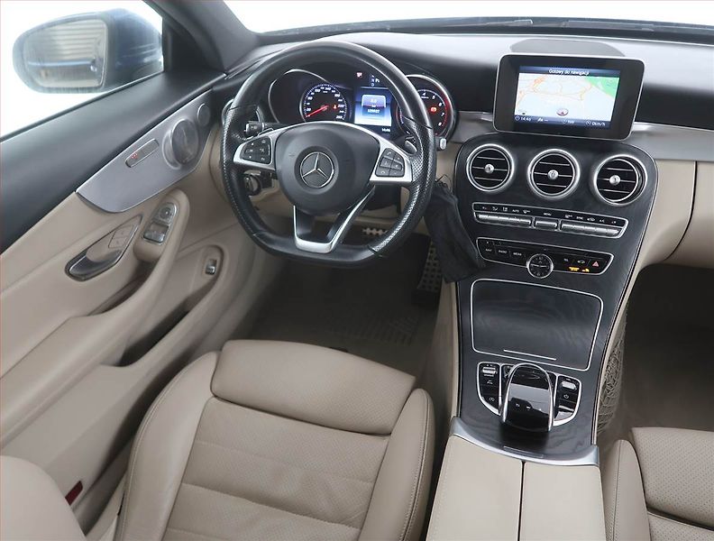 Mercedes-Benz Třídy C (2016) C 300 - fotka 7 z 18