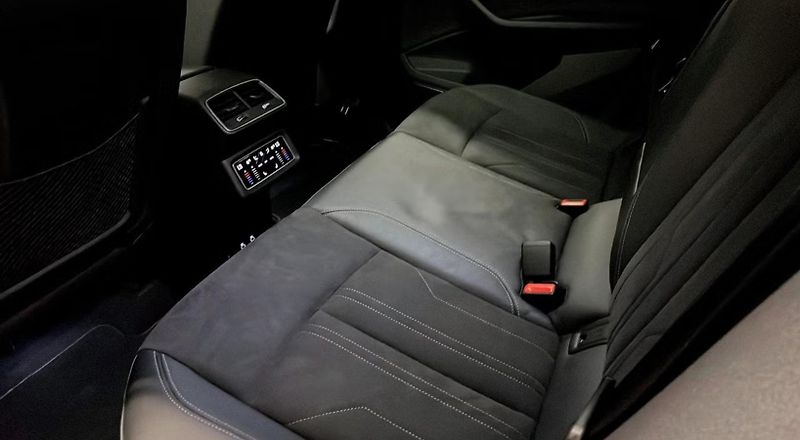 Audi Q8 e-tron 50 Q Kam Pano Matrix 4 zóny  - fotka 10 z 11