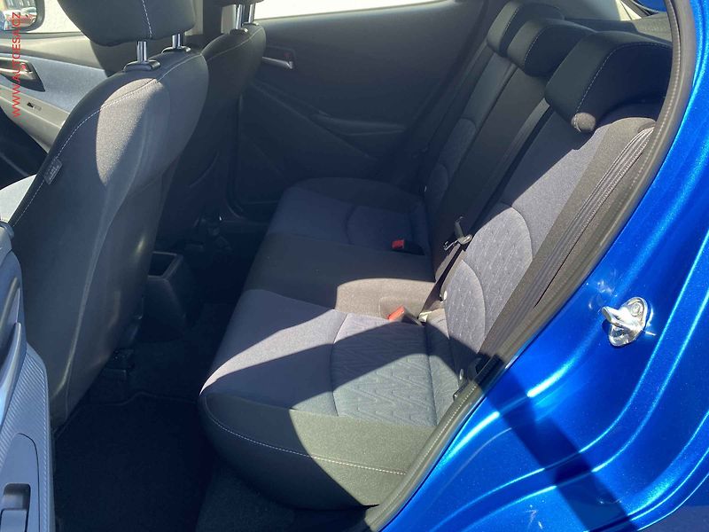 Mazda 2 (2015) 1.5i, AC, výhřev sed. - fotka 10 z 16