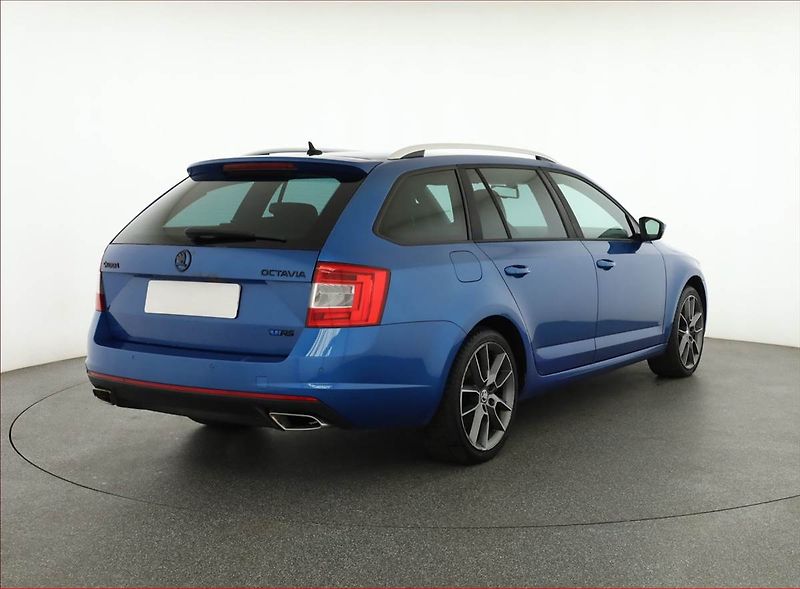 Škoda Octavia (2015) RS 2.0 TDI, Automat, Navi - fotka 5 z 14
