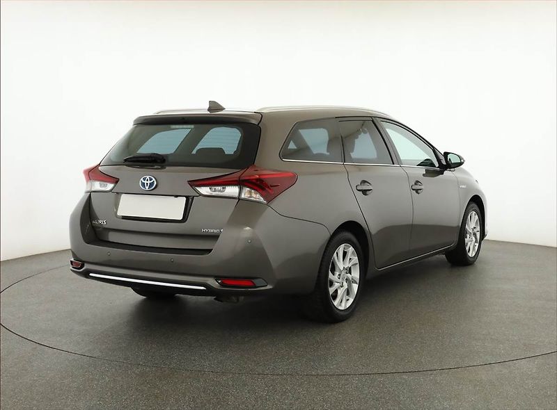 Toyota Auris (2018) Hybrid, Automat, Navi - fotka 5 z 21