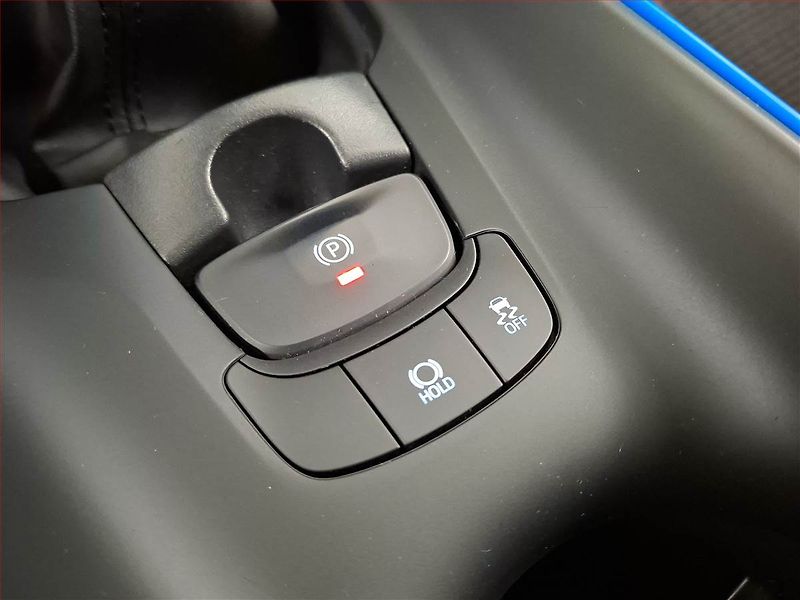Toyota C-HR (2019) 1.2 Turbo, Navi, Tempomat - fotka 18 z 19