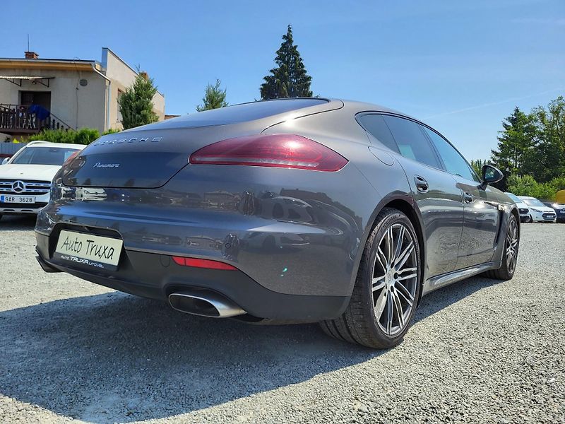 Porsche Panamera Diesel 3.0 V6 221kW - fotka 36 z 45