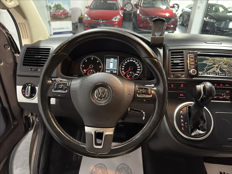 Volkswagen Multivan 2,0   TDI DSG 4M INDIVIDUAL - fotka 8 z 45