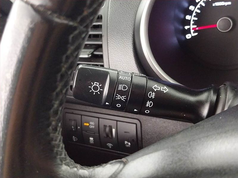 Kia Venga (2015) Exclusive 1.6 CVVT, ČR,1.maj - fotka 17 z 17