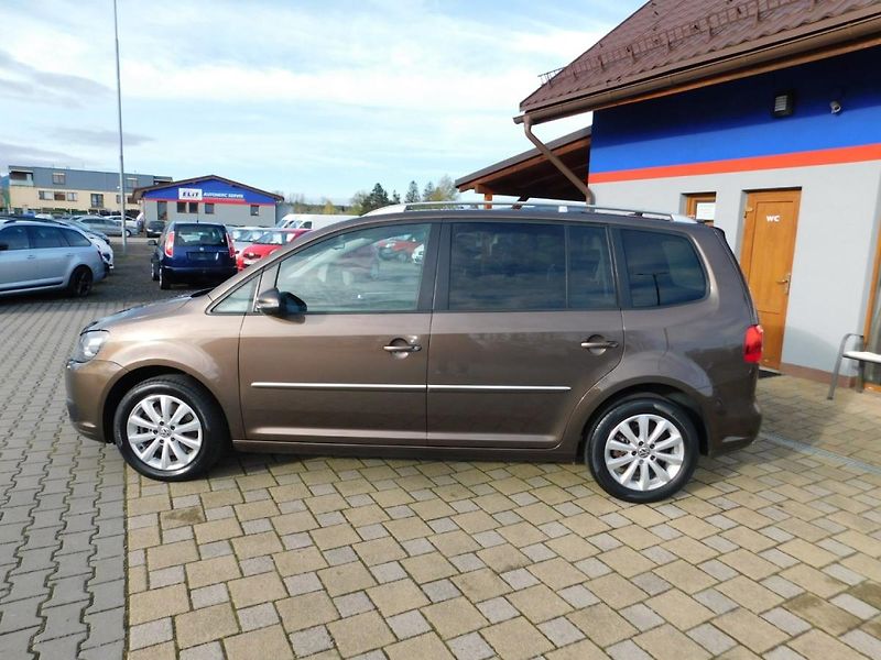 Volkswagen Touran (2012) 2.0 TDi Webasto - fotka 6 z 29