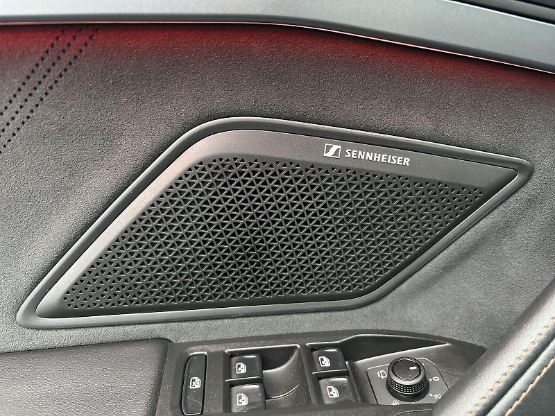 Cupra Leon (2026) SP 2.0 TSI 4WD DSG VZ - fotka 20 z 36