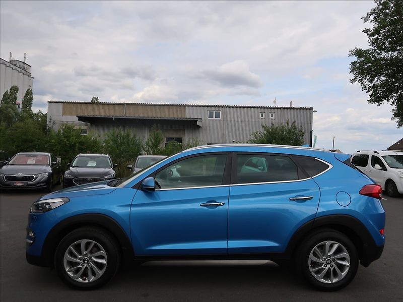 Hyundai Tucson 2,0 CRDi,100kW,1majČR,4x4,S.kn - fotka 6 z 31