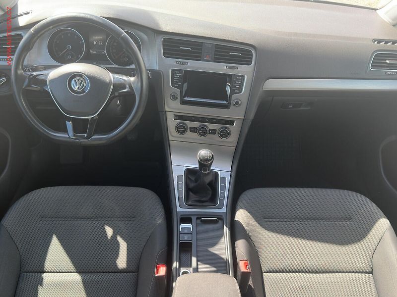 Volkswagen Golf (2015) 1.2 TSi, ČR, AC, TZ, park - fotka 8 z 19