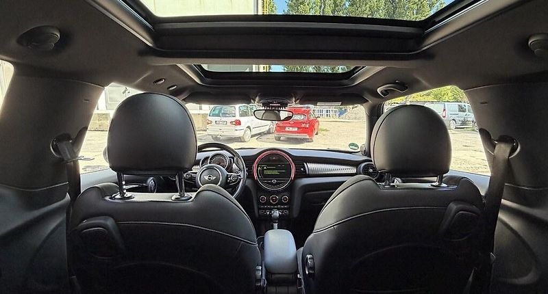 Mini Cooper S (2016) 2.0 Benzin / Automat - fotka 4 z 11