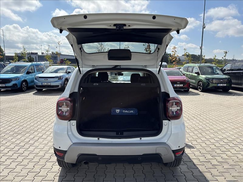 Dacia Duster 1,6 SCe 84 kW Comfort 4x4 S&S - fotka 11 z 43