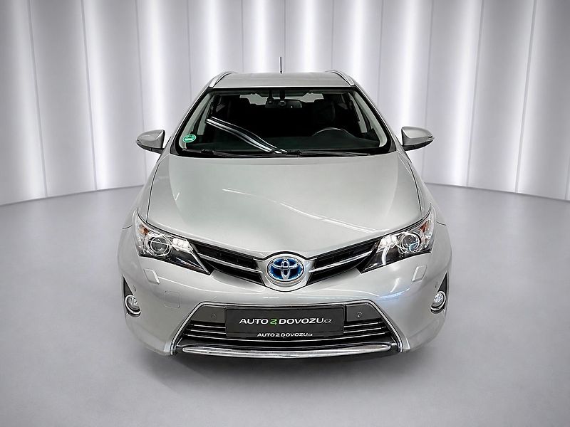 Toyota Auris 1.8 HYBRID e-CVT TS STYLE, KEY - fotka 2 z 18