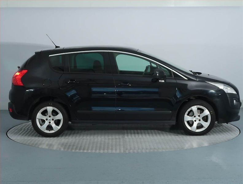 Peugeot 3008 (2012) 2.0 HDi, Navi, Tempomat - fotka 6 z 13