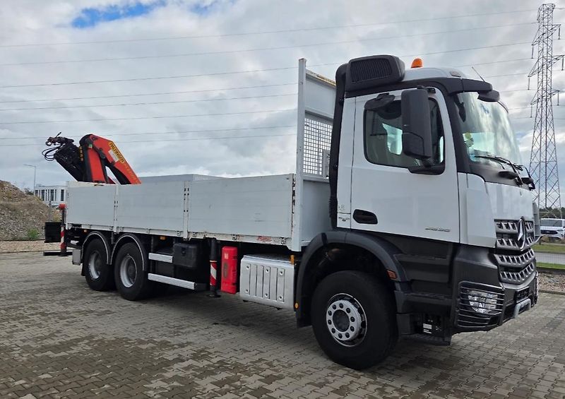 Mercedes-Benz (2015) Arocs 2636 6x4 valník + HR - fotka 2 z 20
