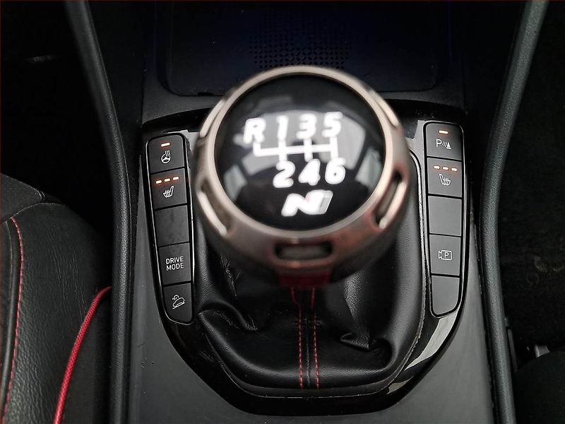 Hyundai Tucson (2022) N-Line 1.6 CRDi, Serv.kniha - fotka 18 z 20