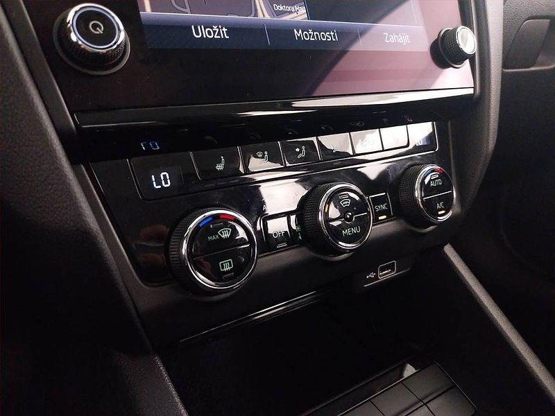 Škoda Octavia (2019) Style 2.0 TDI, Serv.kniha - fotka 16 z 21