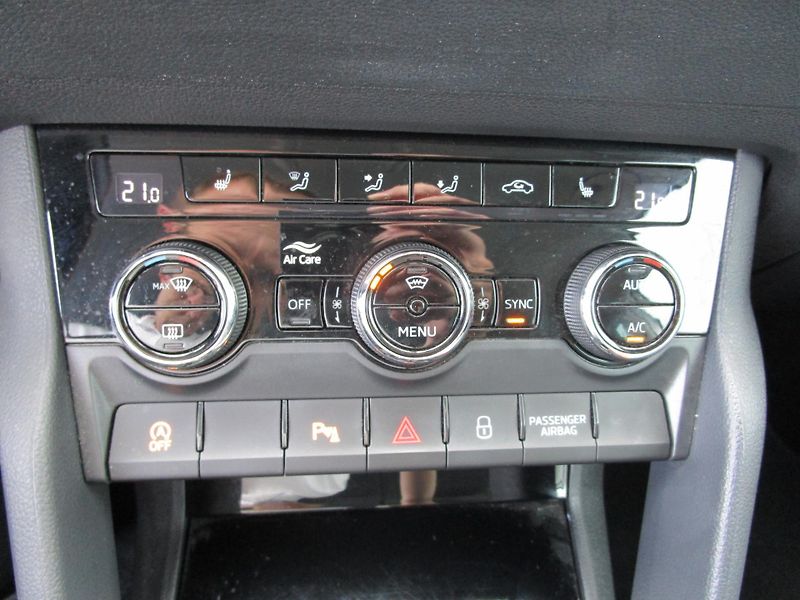 Škoda Karoq 1.5TSi Style - fotka 13 z 22