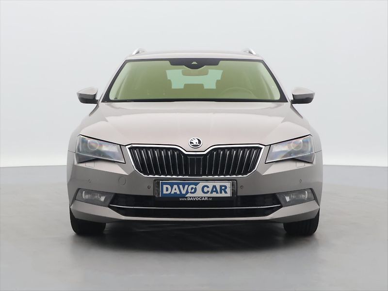 Škoda Superb 2,0 TDI 140kW 4x4 DSG Style CZ - fotka 2 z 34