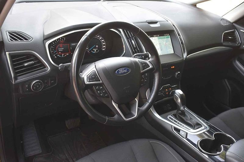 Ford S-Max druhé generace může sloužit větším rodinám ještě hodně dlouho.