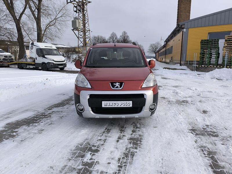 Peugeot Partner Tepee (2010) 1.6 HDi SERVISKA,DOLOŽENÉ KM - fotka 2 z 32