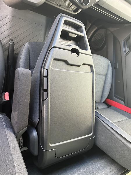 Renault Master (2026) SKŘÍŇ 9palet 170k RTWD  - fotka 18 z 22