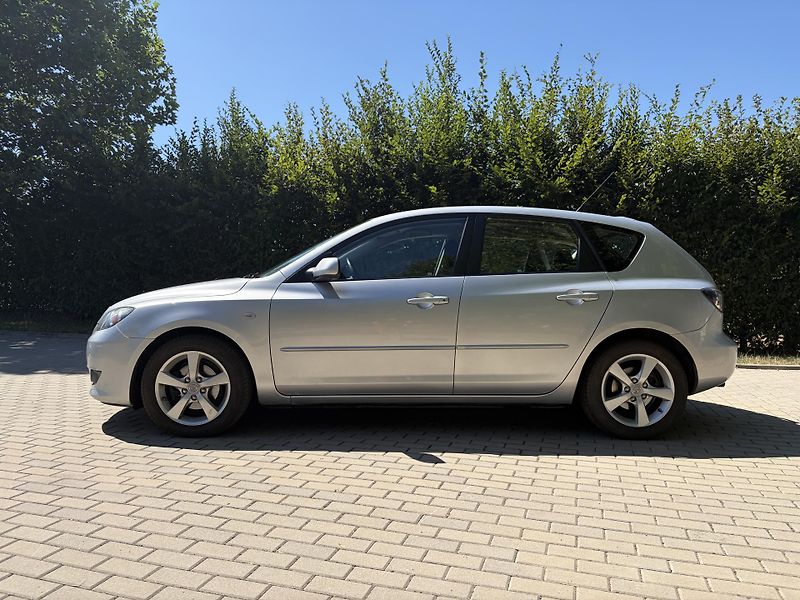 Mazda 3 1.6 Sport Active - fotka 5 z 29