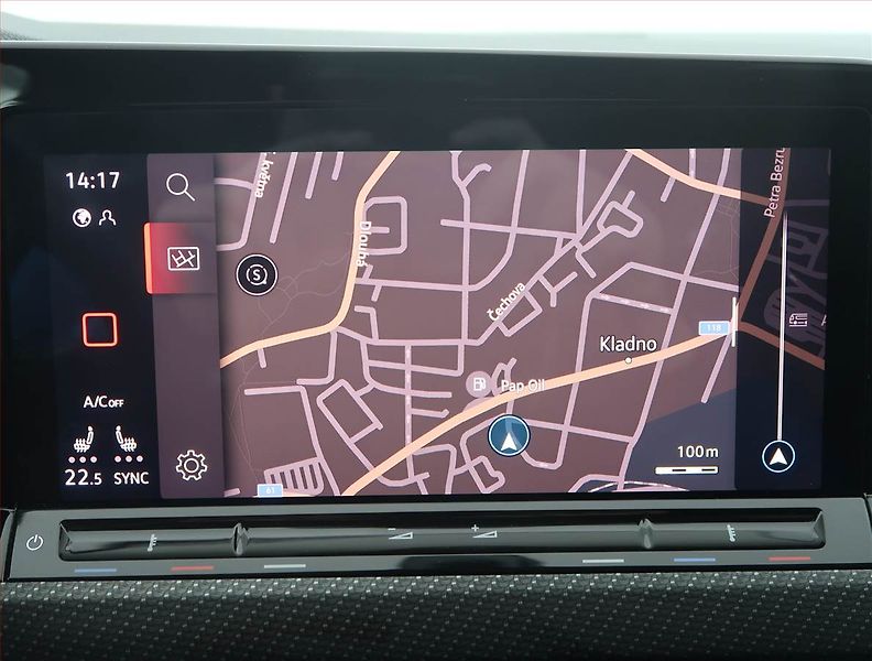 Volkswagen Golf (2020) R-Line 1.5 eTSI - fotka 21 z 21